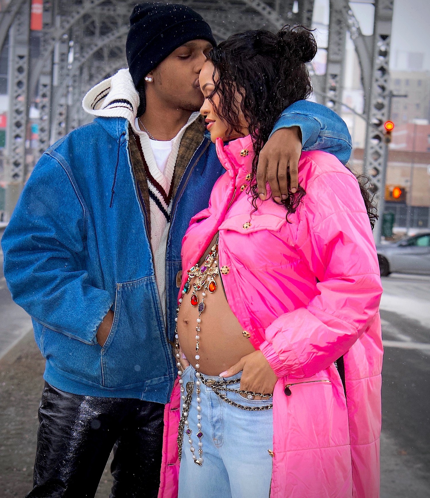 asap-rocky-rihanna-pregnant-credit-diggzy-shutterstock-15631706.jpg