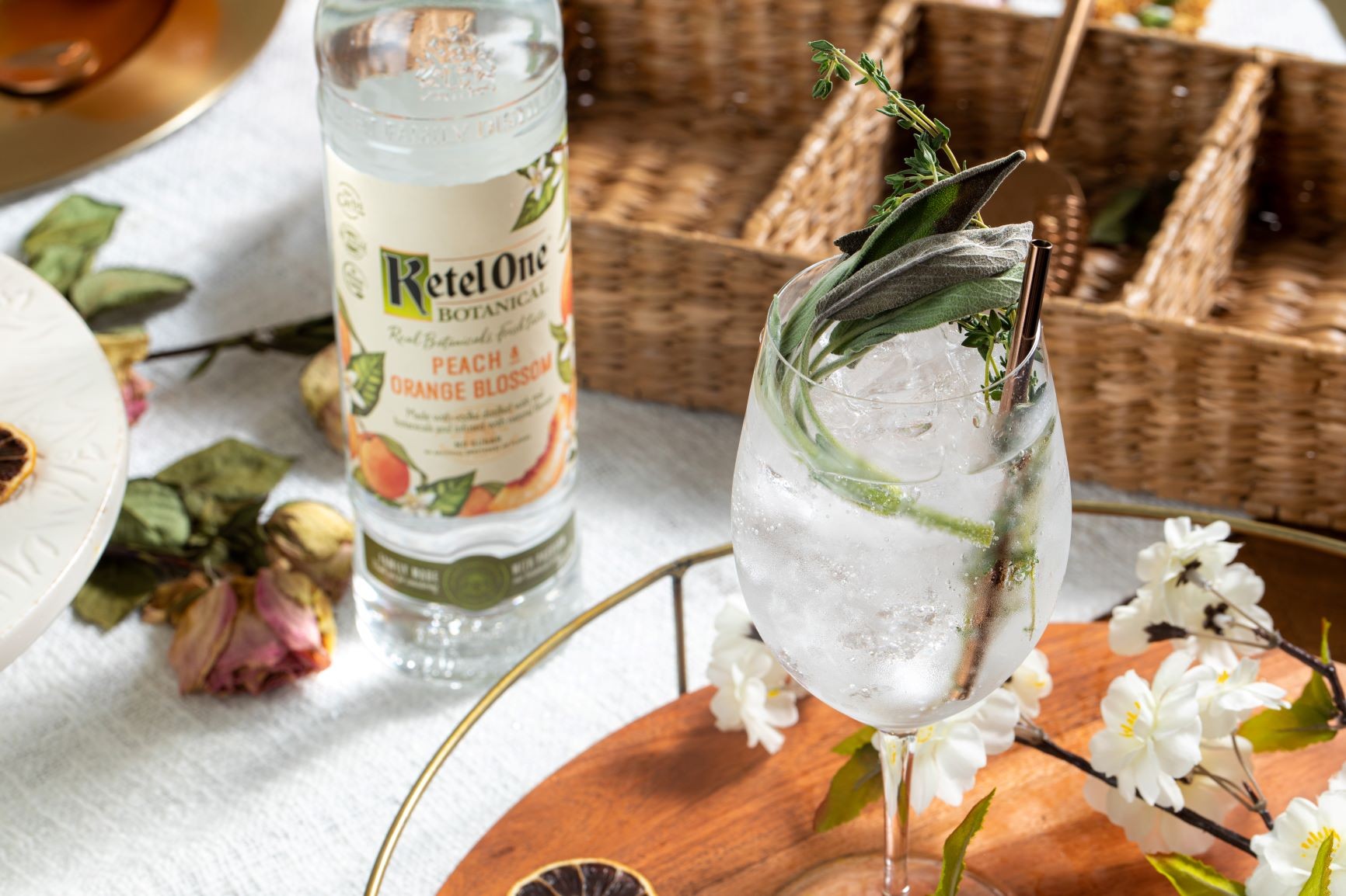 ketel-one-botanicals-peach-orange-blossom-1.jpg