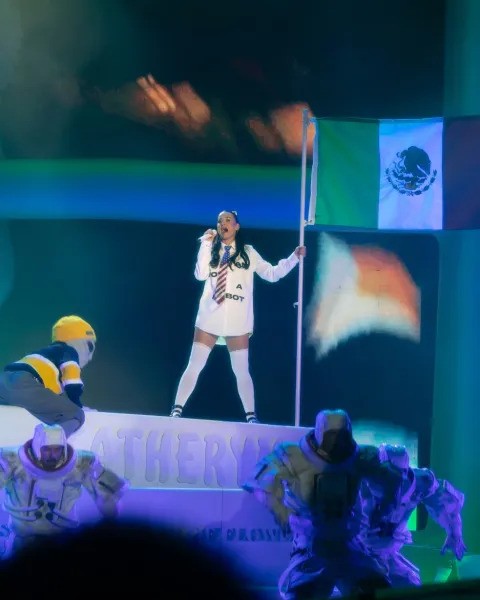 katy-perry-mexico-cr-julio-villalobos.jpg