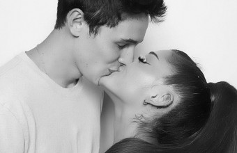 Η Ariana Grande αρραβωνιάστηκε με τον Dalton Gomez!