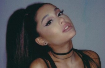 Η Ariana Grande σημείωσε ένα ιστορικό επίτευγμα μετά τους Beatles το 1964