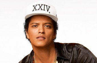 O Bruno Mars χάρισε 24.000 γεύματα σε ανθρώπους της πατρίδας του