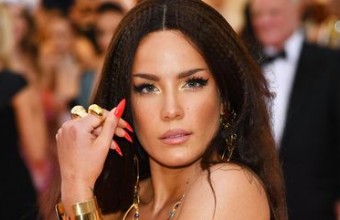 Η Halsey ξύρισε τα μαλλιά της!