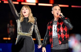 O Robbie Williams τραγούδησε στην συναυλία της Taylor Swift