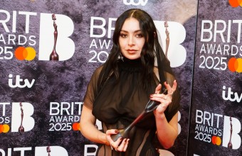 BRIT Awards 2025: Η Charli XCX σάρωσε τα βραβεία