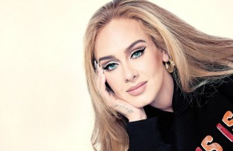 Adele: Μυστηριώδεις διαφημιστικές πινακίδες σε όλο τον κόσμο προαναγγέλλουν το άλμπουμ «30» 