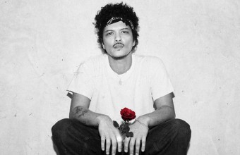 O Bruno Mars κυκλοφορεί το single "I Just Might"  από το album "The Romantic"