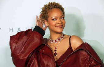 Η Rihanna ξεκινάει από την αρχή το νέο άλμπουμ της: «Δώστε μου λίγο χρόνο»