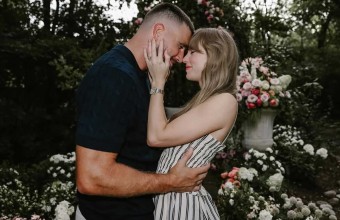 Η Taylor Swift και ο Travis Kelce αρραβωνιάστηκαν
