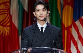 Joshua των SEVENTEEN: Στέλνει μήνυμα ελπίδας από το βήμα της UNESCO στο Παρίσι