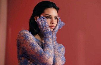 Η Gracie Abrams παρουσίασε το νέο άλμπουμ της σε μια μοναδική συναυλία 500 ατόμων στη Νέα Υόρκη