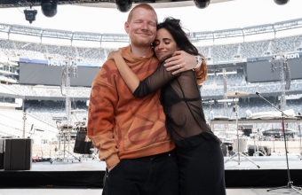 Ed Sheeran και Camila Cabello χάρισαν μία ξεχωριστή live στιγμή με το «Bam Bam»