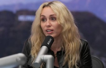 Miley Cyrus: Η δωρεά του 1 εκατ. δολαρίων και η διαχρονική στήριξη σε άστεγες γυναίκες και νέους