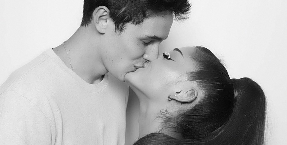 Η Ariana Grande αρραβωνιάστηκε με τον Dalton Gomez!