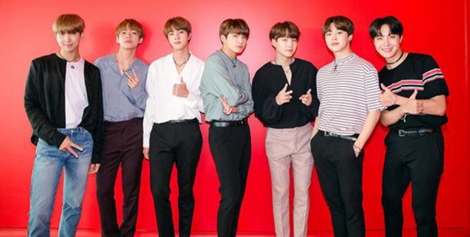 Οι BTS ανοίγουν pop-up διαδικτυακό κατάστημα!