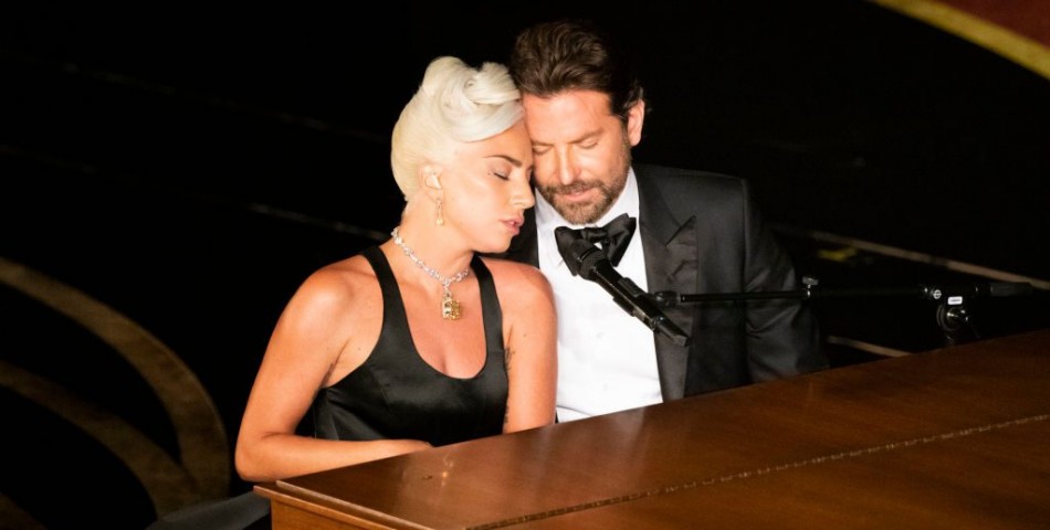 H Lady Gaga με το "Shallow" εκθρονίζει το "7 Rings" της Ariana Grande από το Billboard 100 