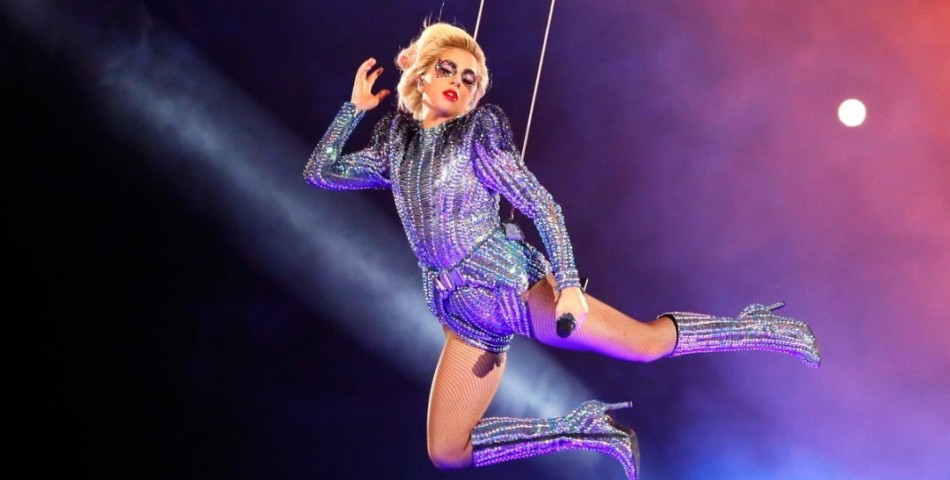 Lady Gaga: Το show στο «Super Bowl» γράφει ιστορία στα βραβεία Emmy