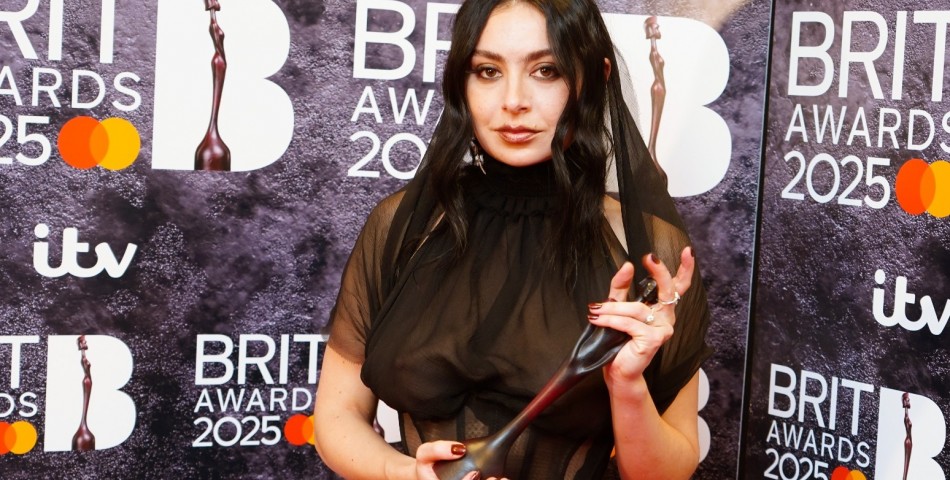 BRIT Awards 2025: Η Charli XCX σάρωσε τα βραβεία