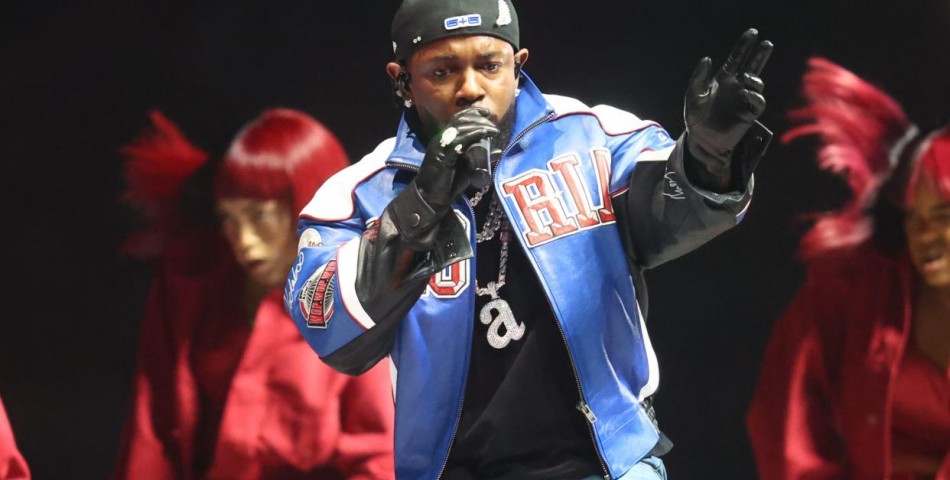 Super Bowl: Kendrick Lamar τραγούδησε στο ημίχρονο 