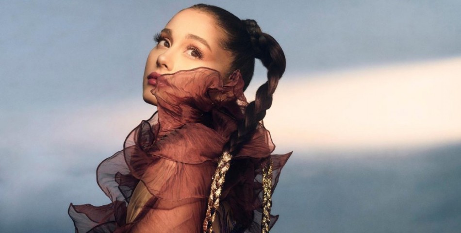 Η Ariana Grande προσφέρει στους θαυμαστές της δωρεάν 100.000 ώρες ψυχοθεραπείας