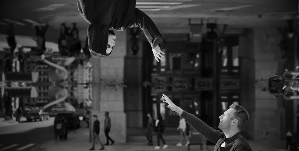 Coldplay και Selena Gomez κυκλοφορούν το video του «Let Somebody Go»