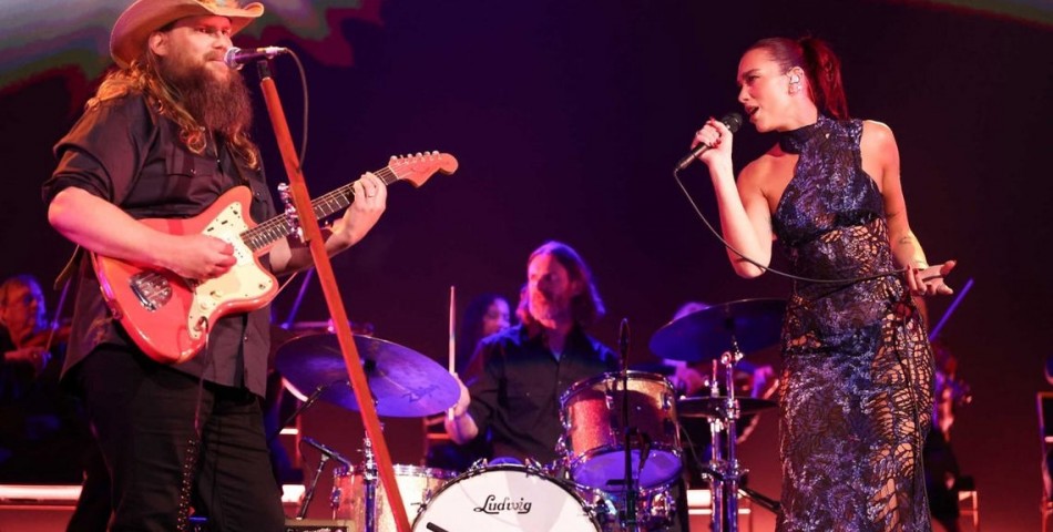 Dua Lipa και Chris Stapleton ένωσαν τις φωνές τους σε ένα ντουέτο – έκπληξη