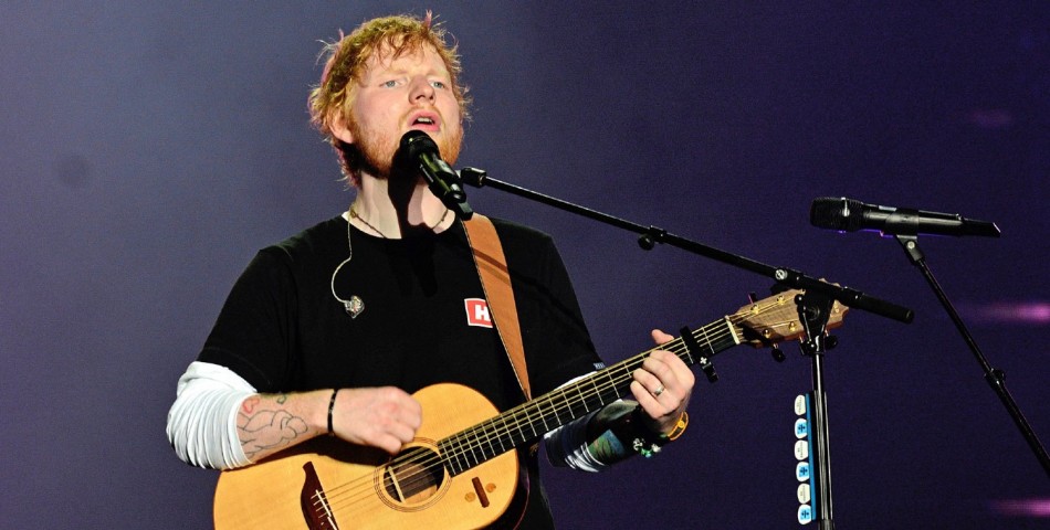 Ο Ed Sheeran βοήθησε στην ίδρυση ενός νέου μουσικού κέντρου χαρίζοντας την κιθάρα του!
