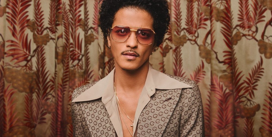 O Bruno Mars ανακοινώνει το νέο άλμπουμ «The Romantic» 