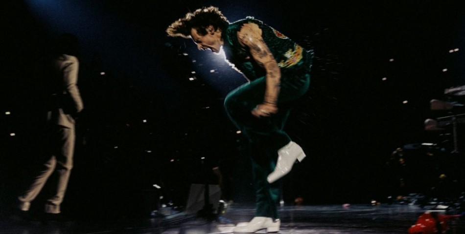 Ο Harry Styles πήγε σε «σχολή τσίρκου» για να προετοιμαστεί για το «πιο ακριβό» video του