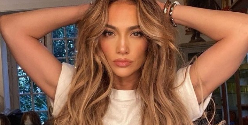 H Jennifer Lopez διέγραψε τα πάντα - Σε μαύρο φόντο το προφίλ της στο Instagram