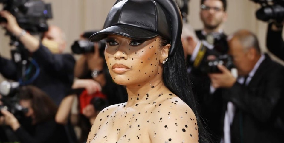 Η Nicki Minaj απαντά στις φήμες περί εγκυμοσύνης: «Δεν είμαι έγκυος, είμαι χοντρή»