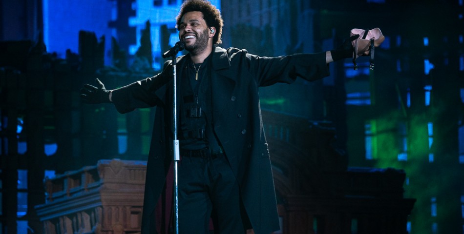The Weeknd: Ξεκίνησε την περιοδεία του «After Hours Til Dawn 2025» με ένα εντυπωσιακό υπερθέαμα με 60.000 θεατές