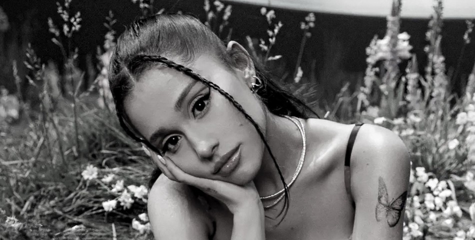Ariana Grande αποκαλύπτει το «Petal» – Όλο το tracklist του νέου της άλμπουμ