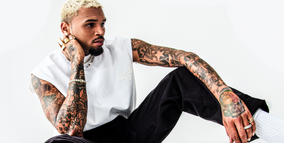 Chris Brown και Usher ακυρώνουν τέσσερις συναυλίες εν μέσω της δικαστικής υπόθεσης του τραγουδιστή
