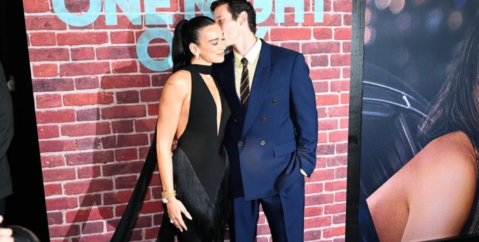 Dua Lipa και Callum Turner: Η πρώτη red carpet εμφάνιση μετά τον γάμο τους ήταν ένα masterclass σύγχρονης κομψότητας