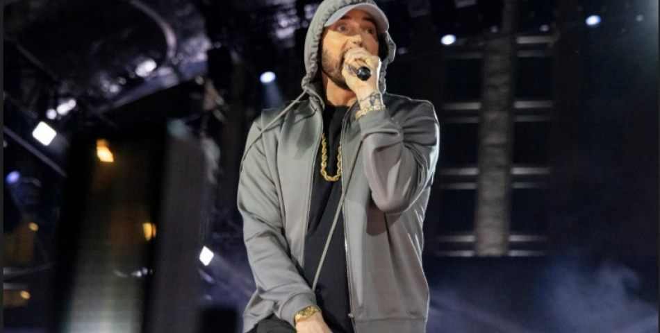 Ο Eminem αποχωρίζεται σπάνια sneakers του για καλό σκοπό – Πάνω από 100 ζευγάρια σε φιλανθρωπική δημοπρασία