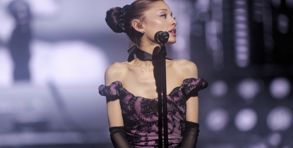 Ariana Grande: Μετέτρεψε μία τεχνική βλάβη σε μία από τις πιο ξεχωριστές στιγμές του «Eternal Sunshine Tour»